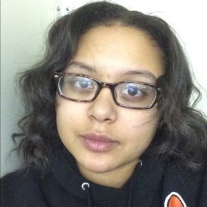 Meet your Posher, Demiqua